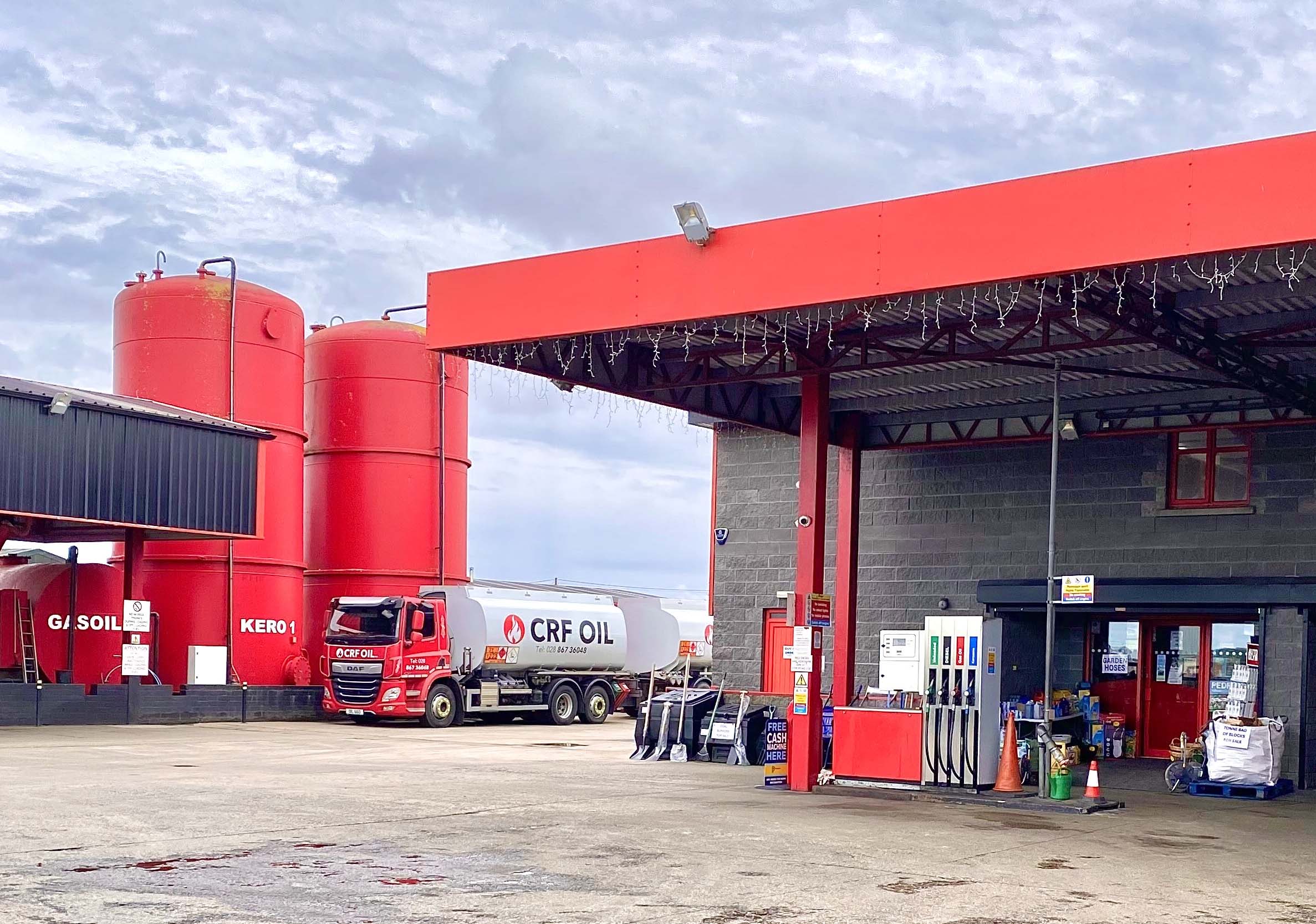 CRF oil front of house Ballinderry Bridge, Coagh, Cookstown